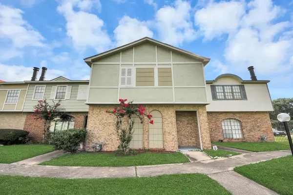 6470 Creekbend Drive, Houston, TX 77096