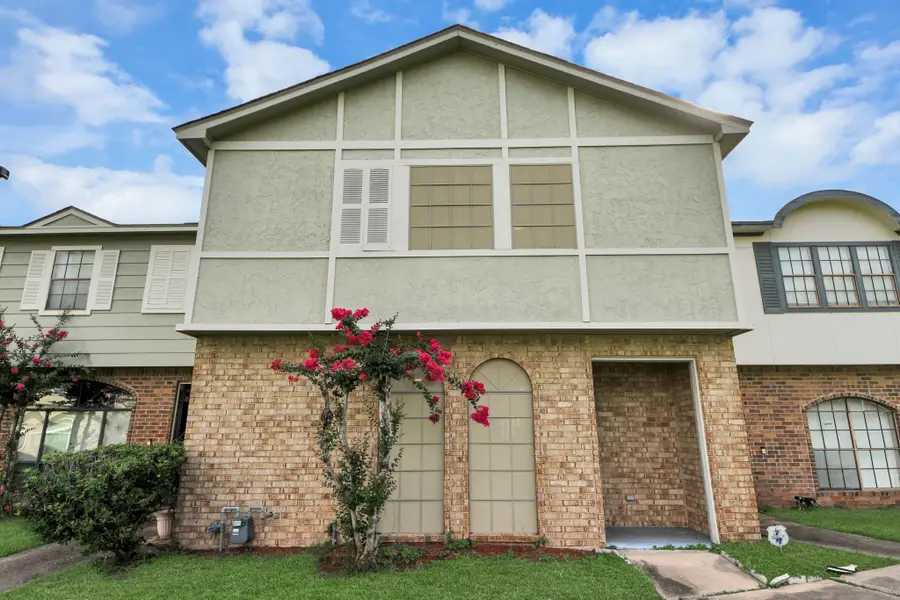 6470 Creekbend Drive, Houston, TX 77096 - #3