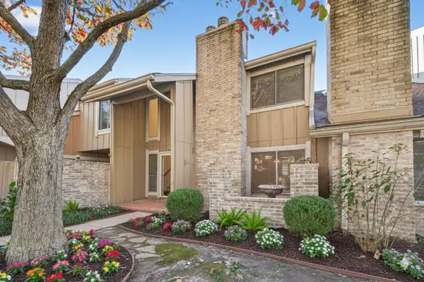 11608 Village Place Drive #334, Houston, TX 77077