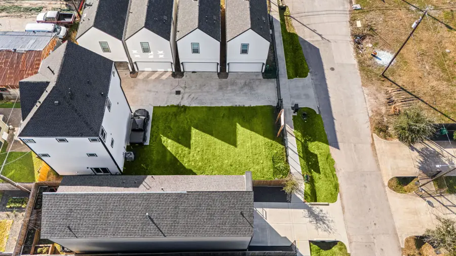104 E 44th Street, Houston, TX 77018 - #3