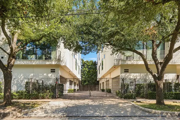 1004 California Street #203, Houston, TX 77006
