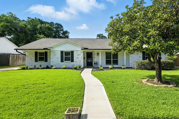10718 Chevy Chase Drive, Houston, TX 77042