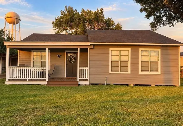 358 N Herbert Street, Bloomington, TX 77951