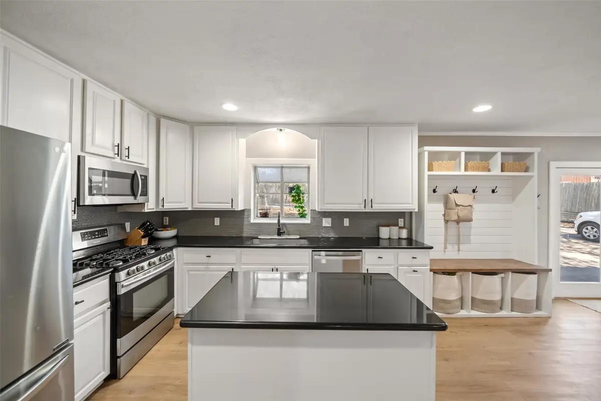 234 E Obryant Street, Bellville, TX 77418 - #1