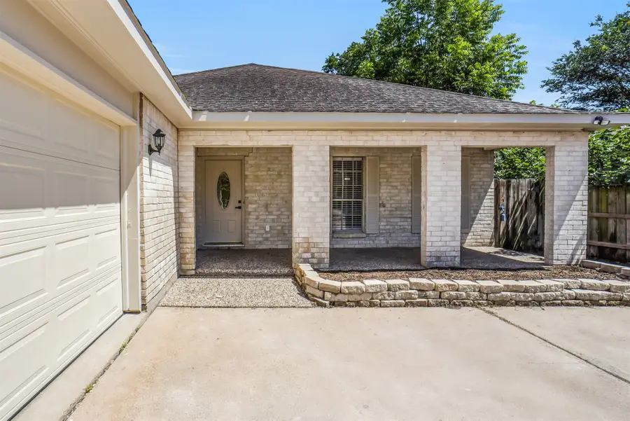 7834 Vickijohn Drive, Houston, TX 77071 - #2