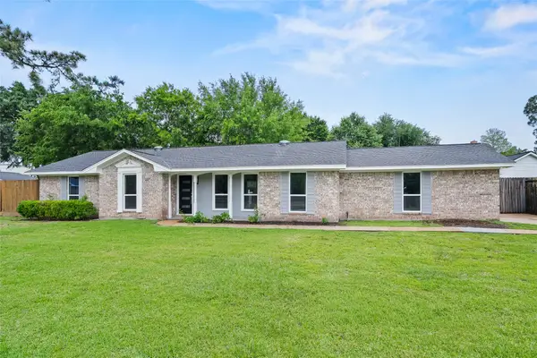 6646 Bayou View Drive, Houston, TX 77091