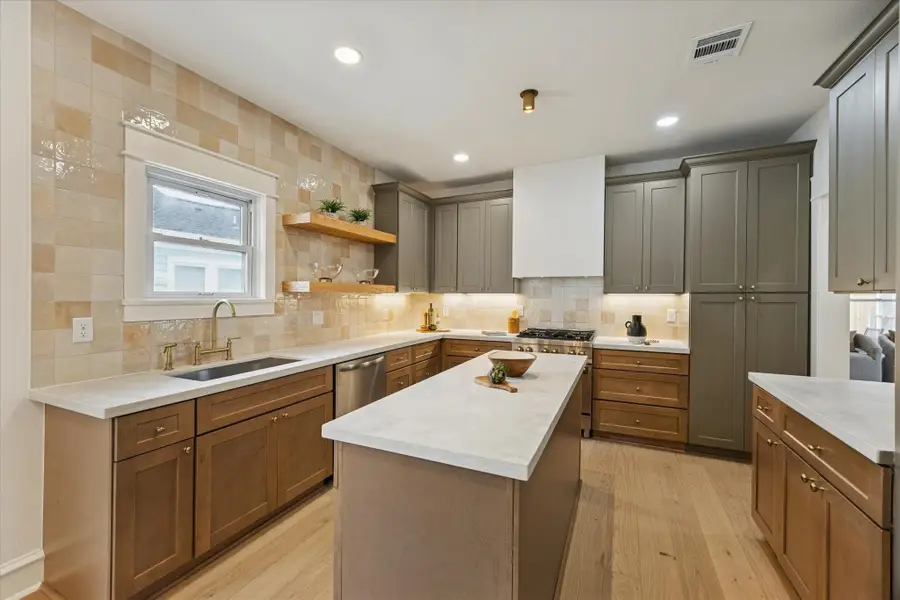 1111 Fugate Street, Houston, TX 77009 - Image #2