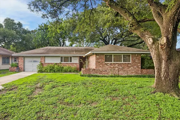 6140 Birdwood Road, Houston, TX 77074