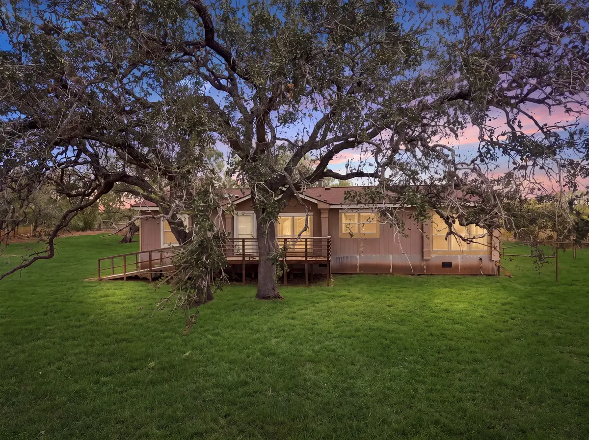 541 County Road 396, Kenedy, TX 78119 - #1