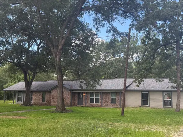 9950 Oak Tree Drive, Conroe, TX 77303