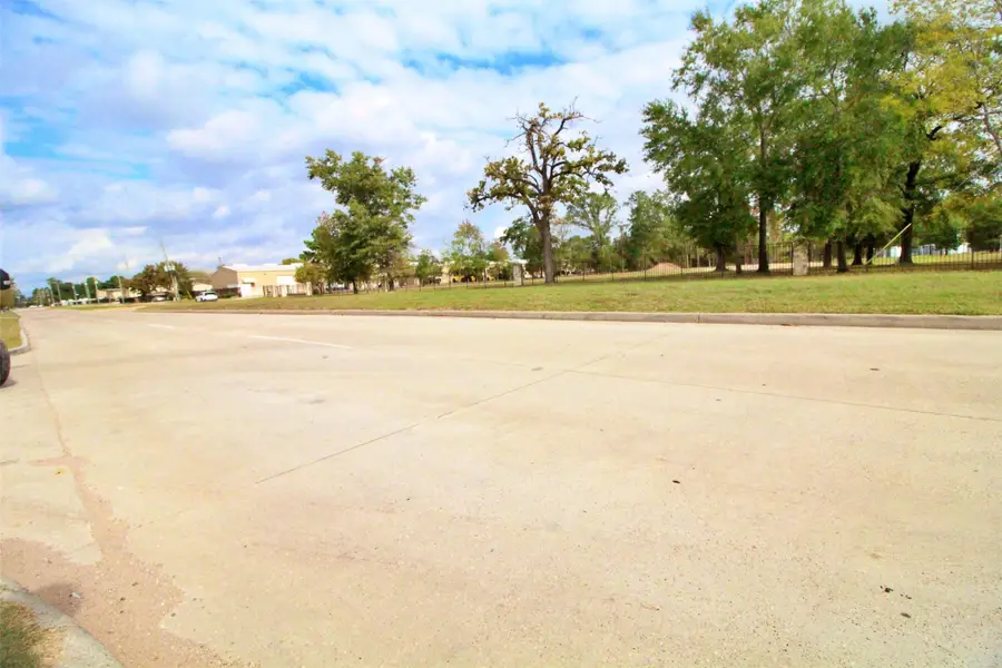 15923 Hollister Street, Houston, TX 77066 - Image #2