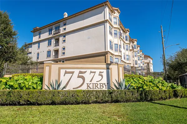 7575 Kirby Drive #3202, Houston, TX 77030