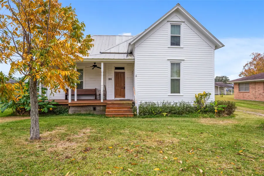 695 Wightman Street, Matagorda, TX 77457 - Image #3