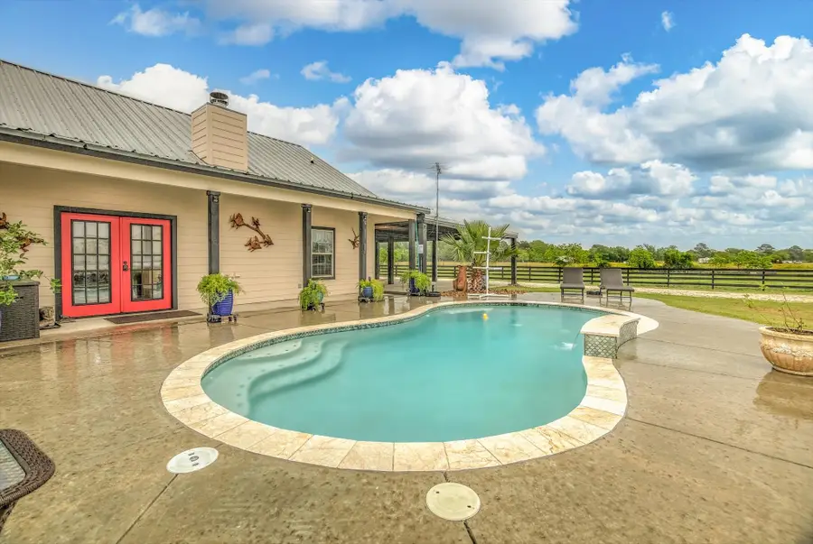 1755 Mcbride Devillier Loop, Winnie, TX 77665 - #2
