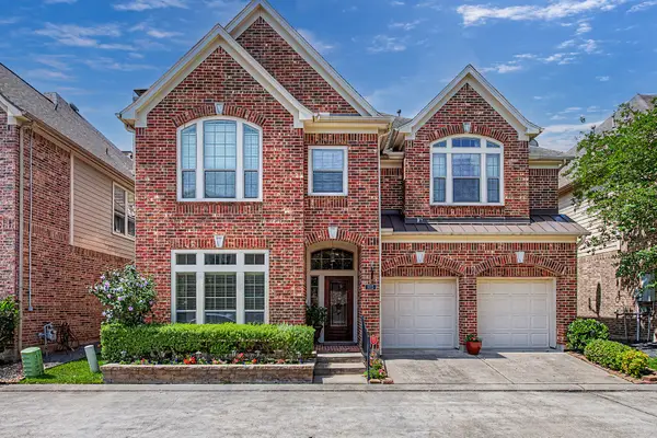 1015 Vaulted Oak Street, Houston, TX 77008