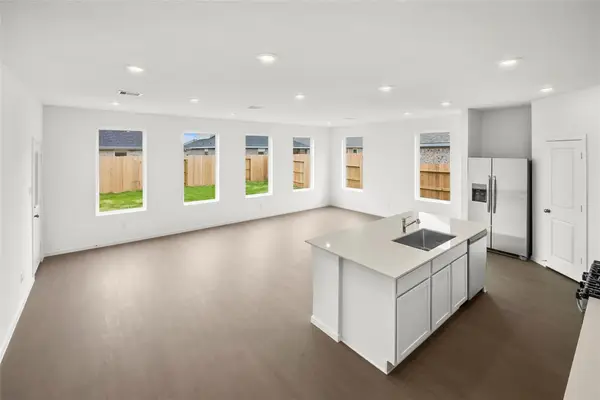 3037 Waterwood Pass Drive, Katy, TX 77493