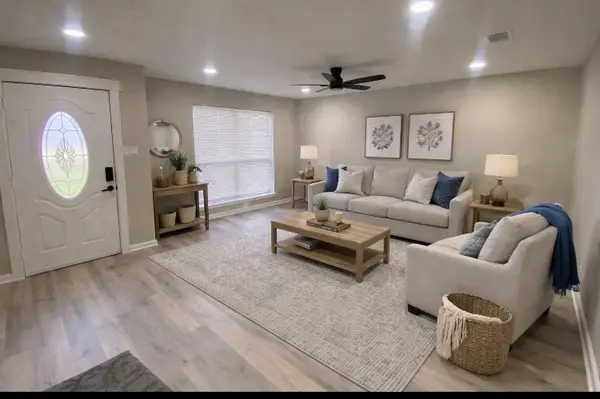 8212 Tavenor Lane, Houston, TX 77075