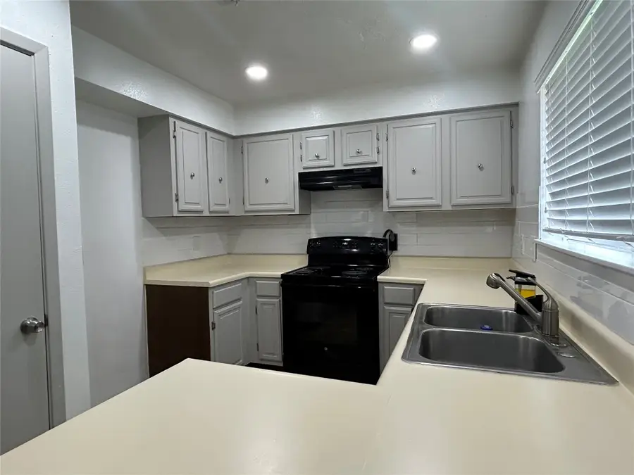 17311 Heritage Bay Drive, Webster, TX 77598 - #2