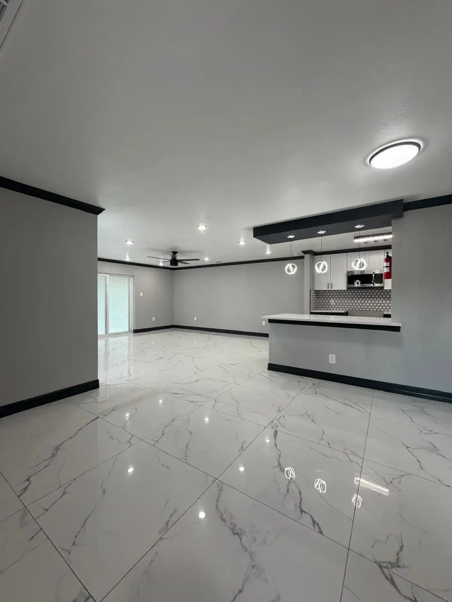 10403 Glenkirk Drive, Houston, TX 77089 - Image #2