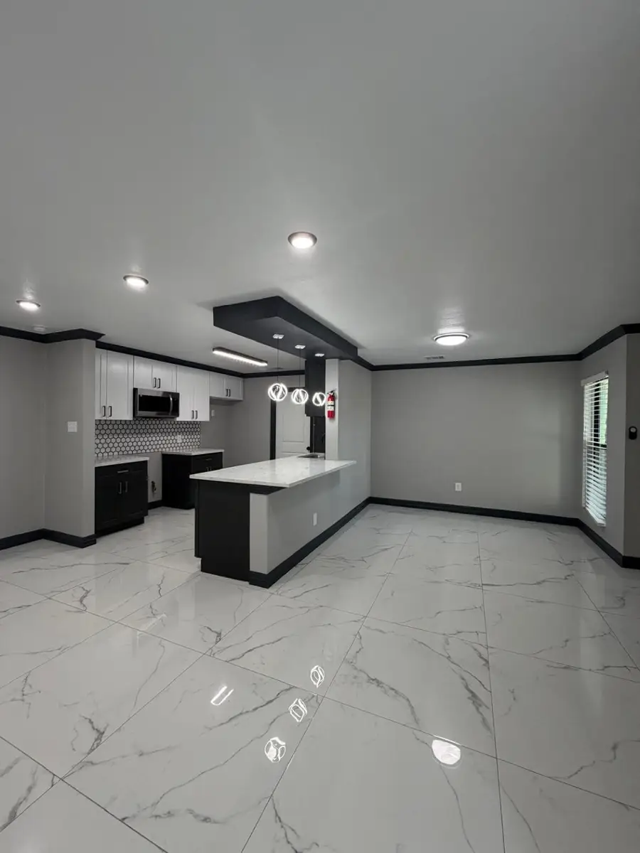 10403 Glenkirk Drive, Houston, TX 77089 - Image #3