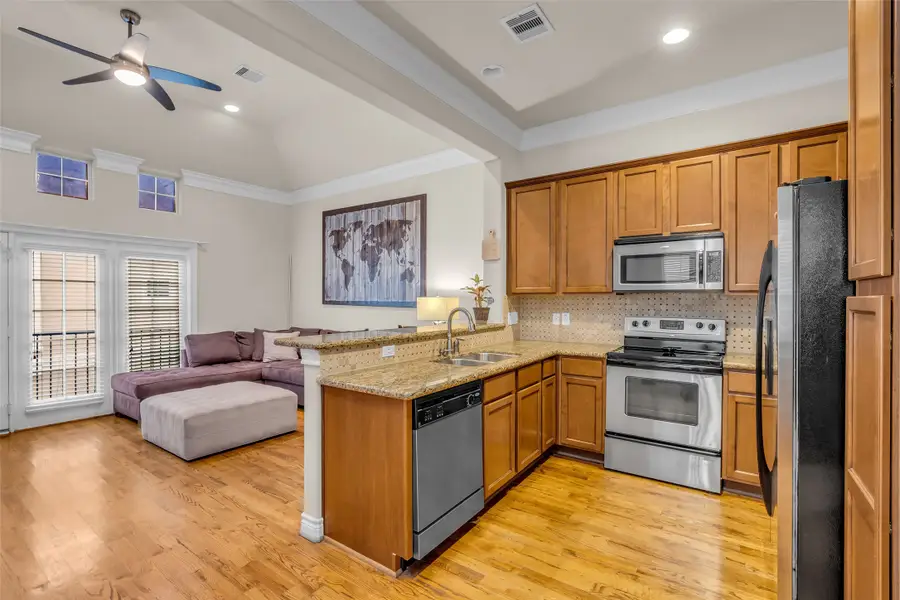 2835 Clinton Drive, Houston, TX 77020 - #3