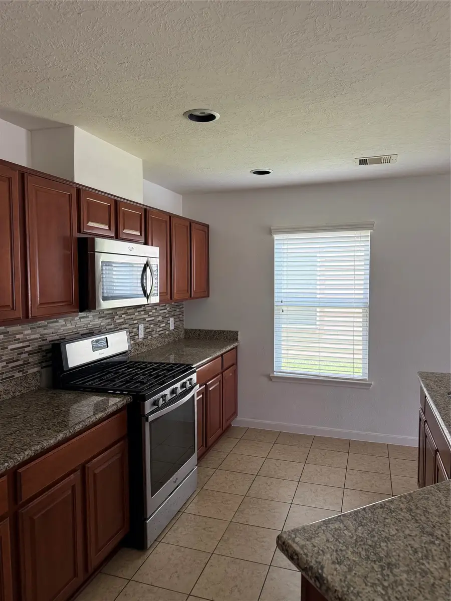 2542 Skyview Point Drive, Houston, TX 77047 - #3