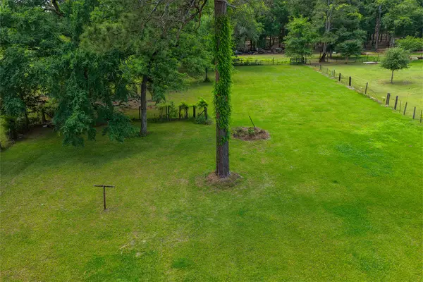 78 Phelps Slab Road, Huntsville, TX 77340