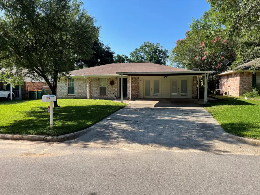 707 Hildred Avenue, Conroe, TX 77303 - Image #3