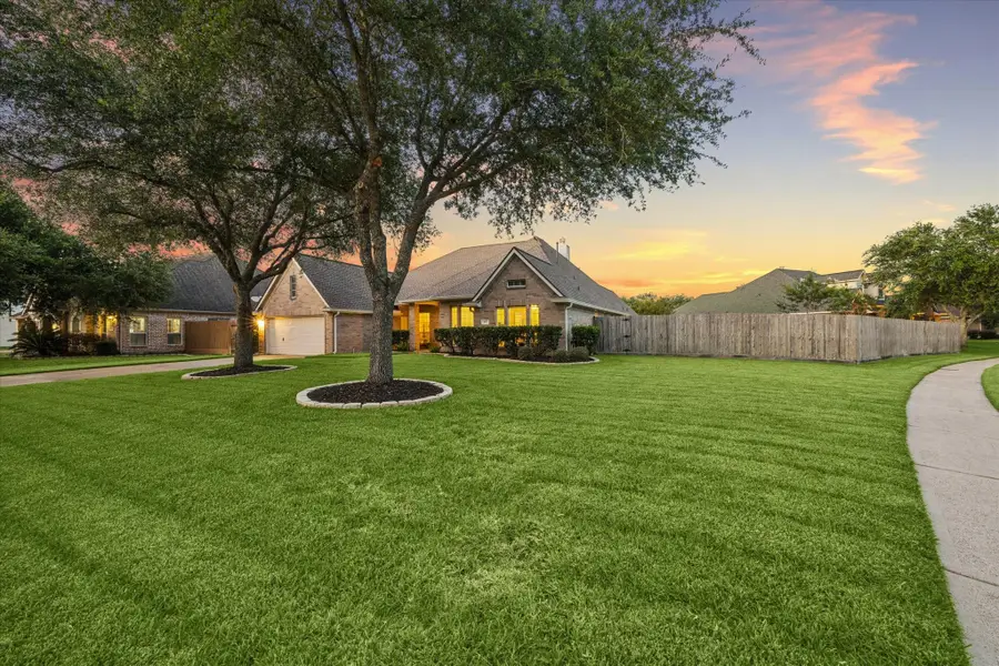 213 Falcon Lake Circle, Friendswood, TX 77546 - #3