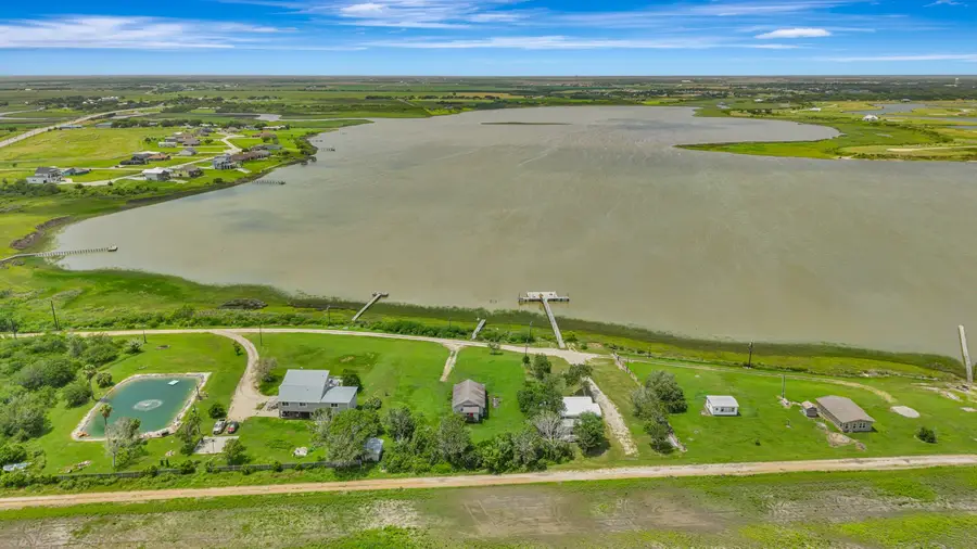 195 Wall Lane, Port Lavaca, TX 77979 - #2
