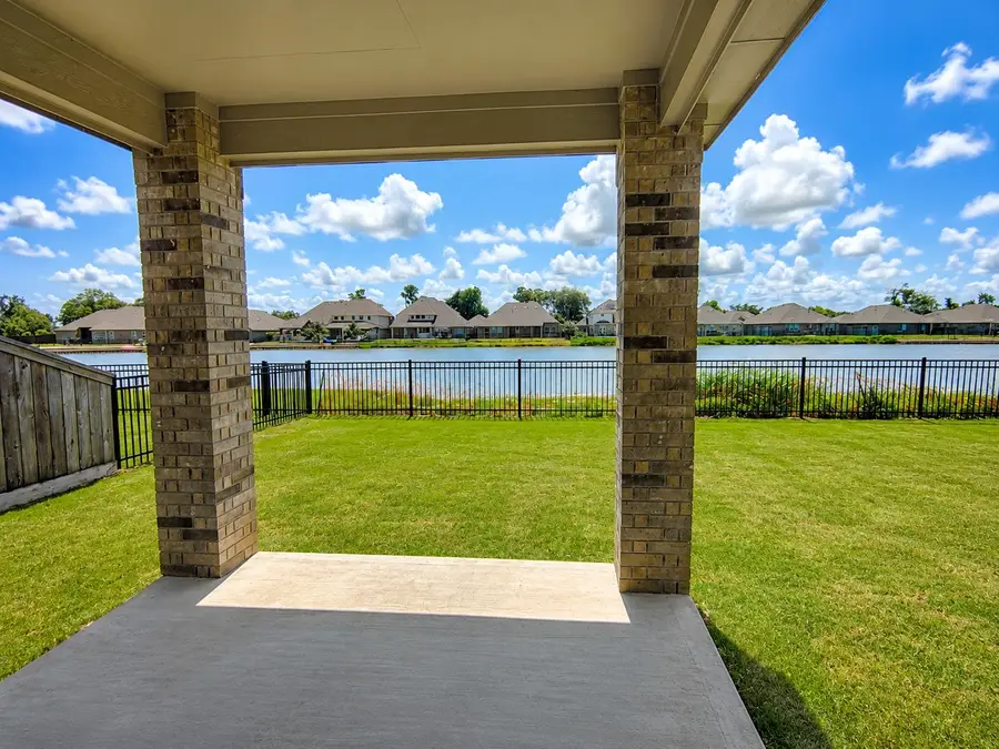 122 Water Grass Trail, Clute, TX 77531 - #2