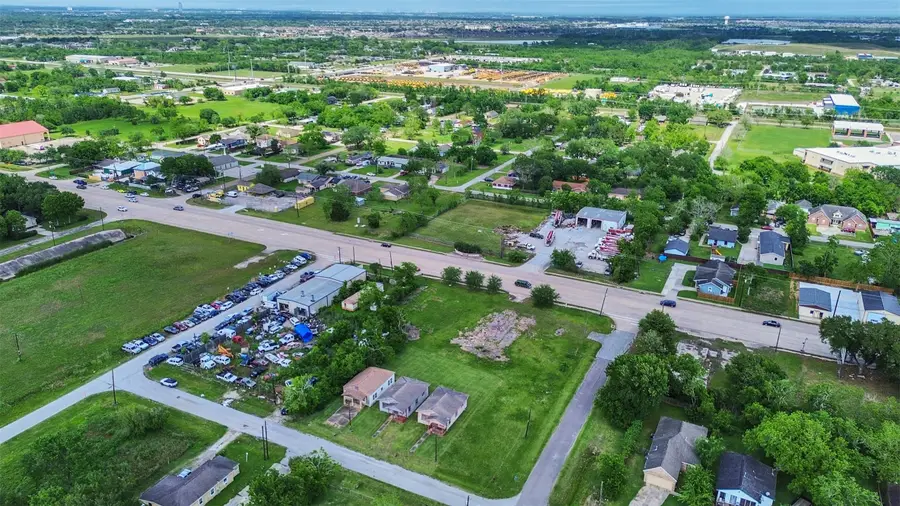 2020 Highway 3, Dickinson, TX 77539 - #2