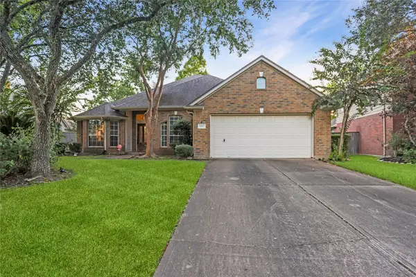 1343 Summer Terrace Drive, Sugar Land, TX 77479