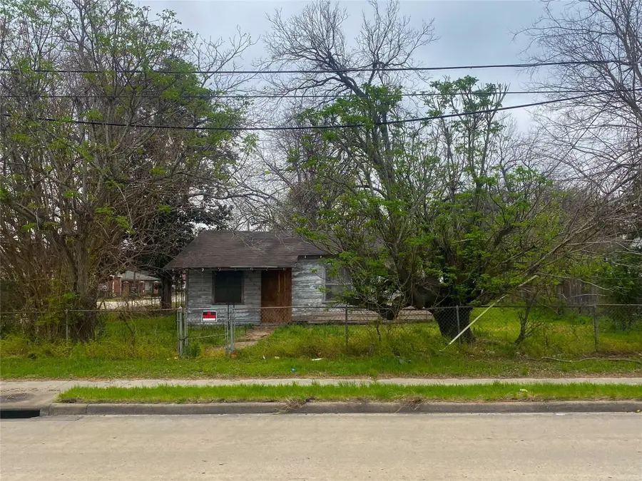 2113 S Victory Drive, Houston, TX 77088 - #3
