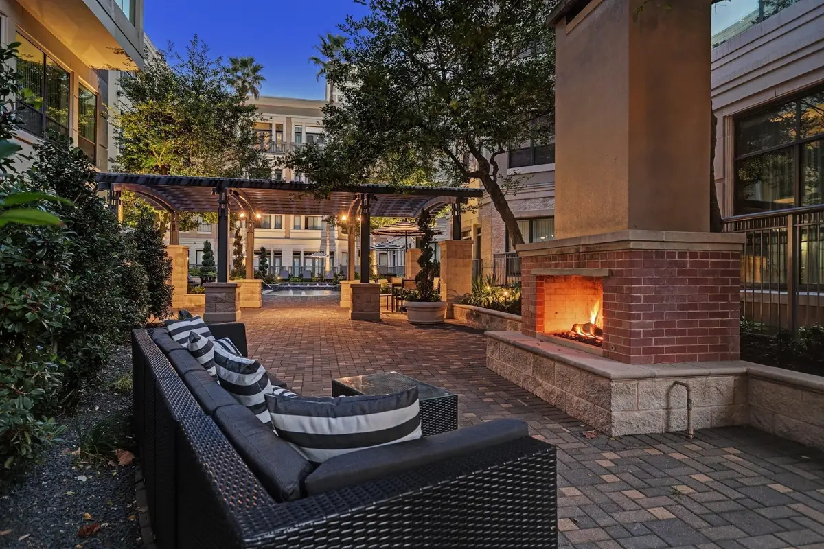 1901 Post Oak Boulevard #4308, Houston, TX 77056 - Image #1