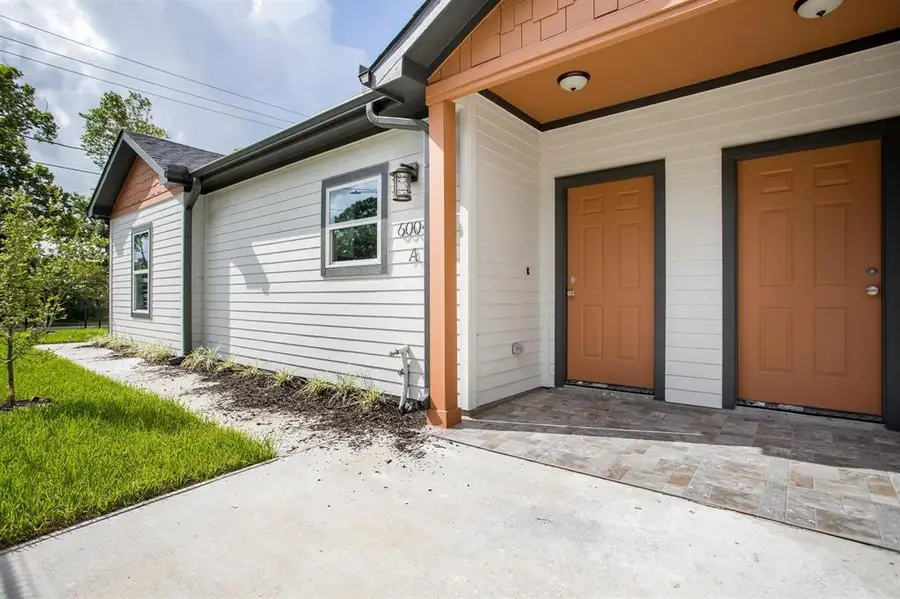 6004 England Street #A and B, Houston, TX 77021 - #2