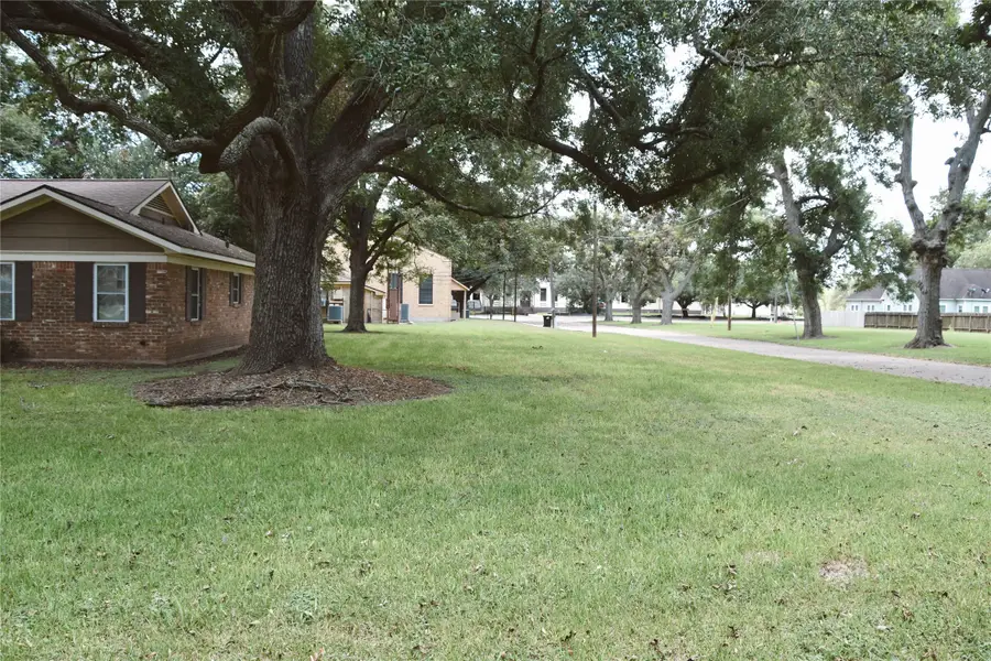 506 Olive, Wharton, TX 77488 - #3