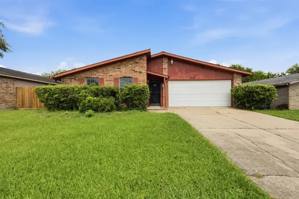 15722 Corsair Road, Houston, TX 77053