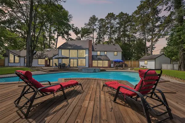 1211 Golden Bear Lane, Kingwood, TX 77339