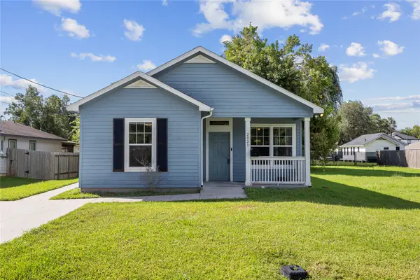 2027 Rosalee Street, La Marque, TX 77568