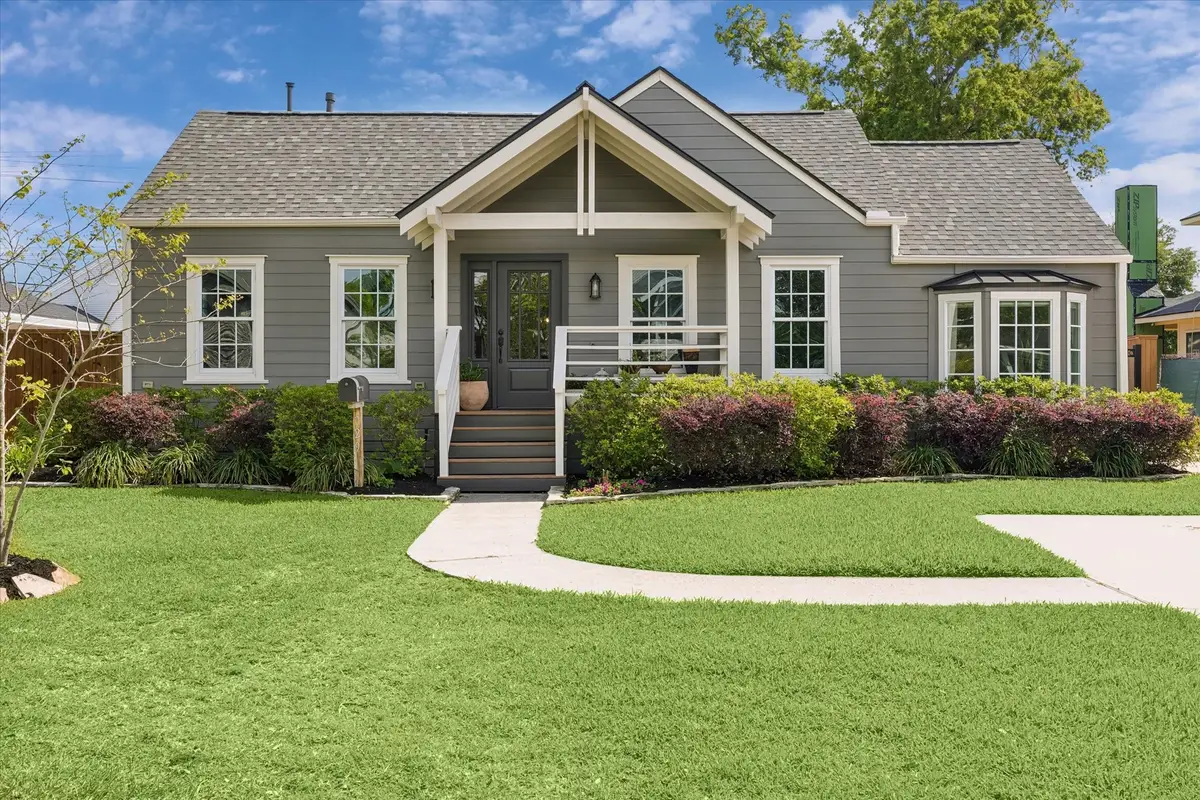 729 Sue Barnett Drive, Houston, TX 77018 - #1