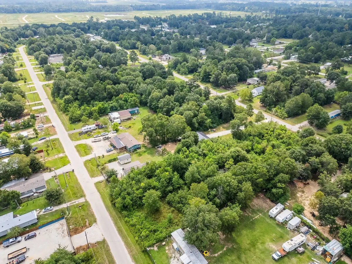 359 County Road 3417, Cleveland, TX 77327 - Image #1