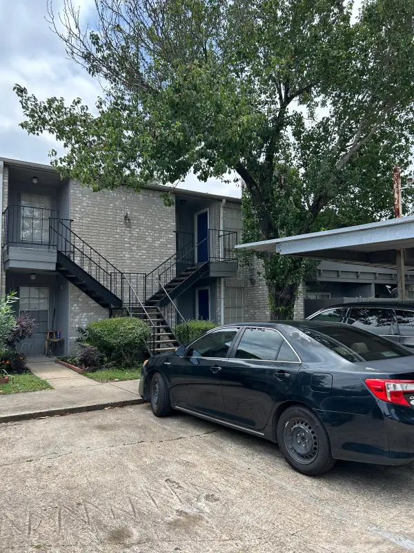 9700 Leawood Boulevard #404, Houston, TX 77099