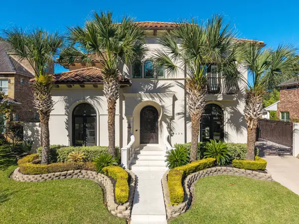 4134 Bellefontaine Street, Houston, TX 77025