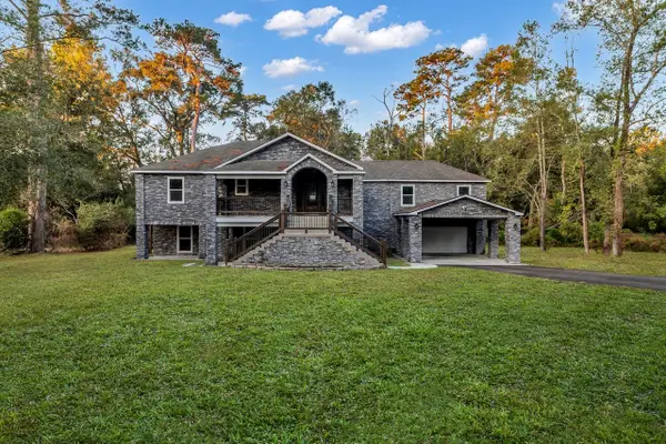 83 White Oak Drive N, Woodbranch, TX 77357