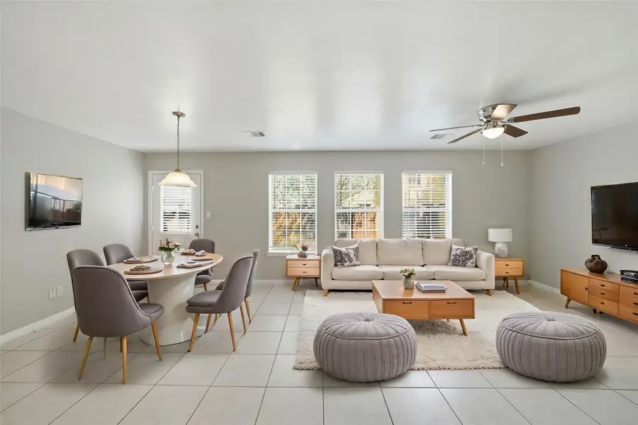 4930 S Cancun Drive, Houston, TX 77045 - #2