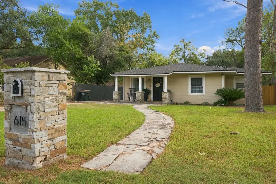 1615 Front Street, Columbus, TX 78934 - #2