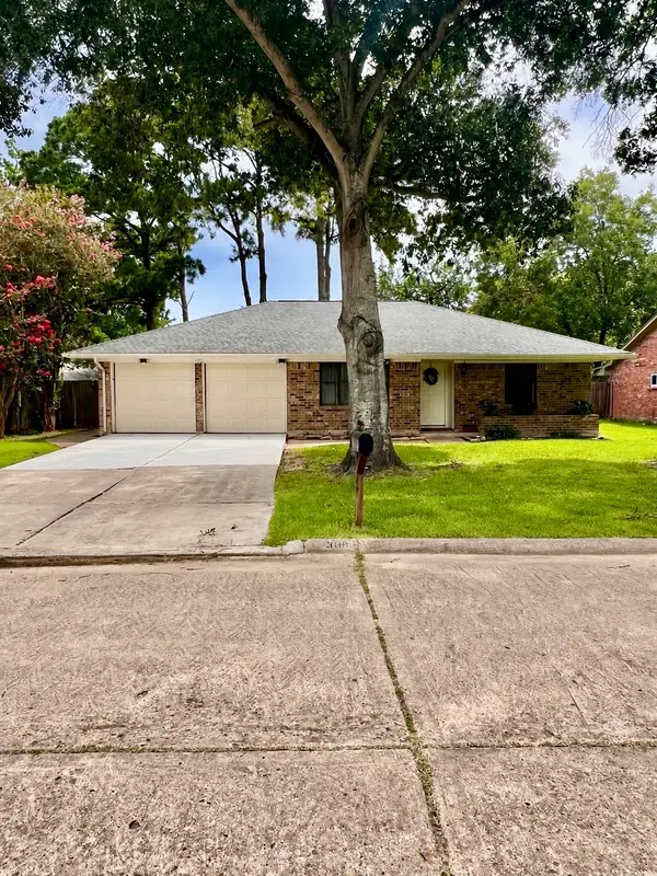 308 Moody Avenue, League City, TX 77573