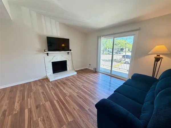 3300 Pebblebrook Drive #50, Seabrook, TX 77586