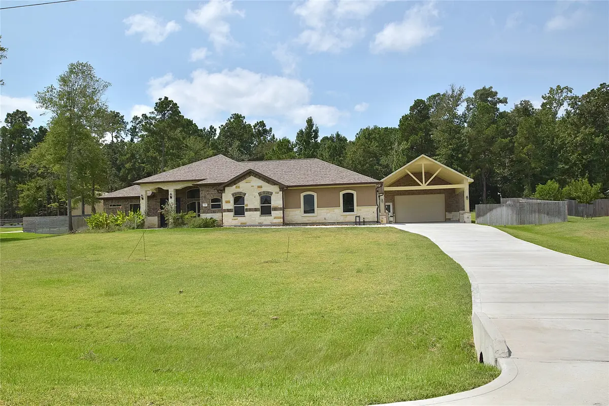 320 Dahlia Road, Huntsville, TX 77320 - #1